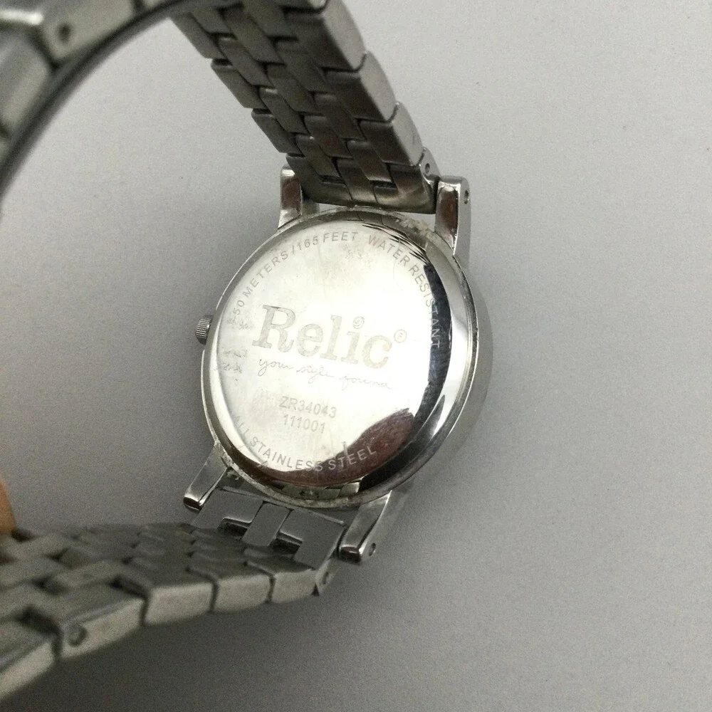 Relic Womens Watch 32mm MOP Crystals Silver Tone Bracelet New Battery 6.5